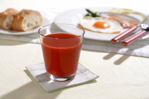 朝に“トマトジュース”を飲んだ場合に機能性成分“リコピン”が最も効率的に吸収される