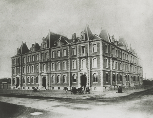 1894年竣工当時の旧三菱一号館