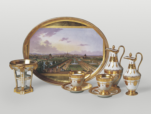 ウィーン窯・帝国磁器製作所　原画：ベルナルド・ベッレット　 《ベルヴェデーレからの眺望が描かれたコーヒーセット》　 1808年頃、 磁器、エナメルの上絵付、鍍金、金彩