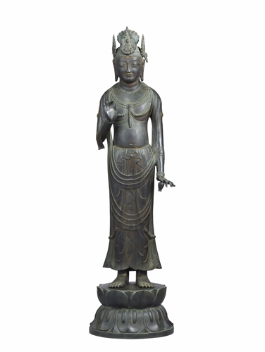 国宝　観音菩薩立像（夢違観音）  飛鳥時代　7～8世紀、奈良・法隆寺蔵、奈良展のみ通期展示