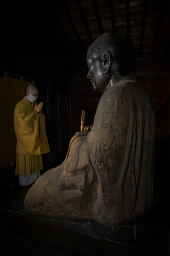 慈恵大師（良源）坐像　鎌倉時代・13～14世紀　東京・深大寺蔵