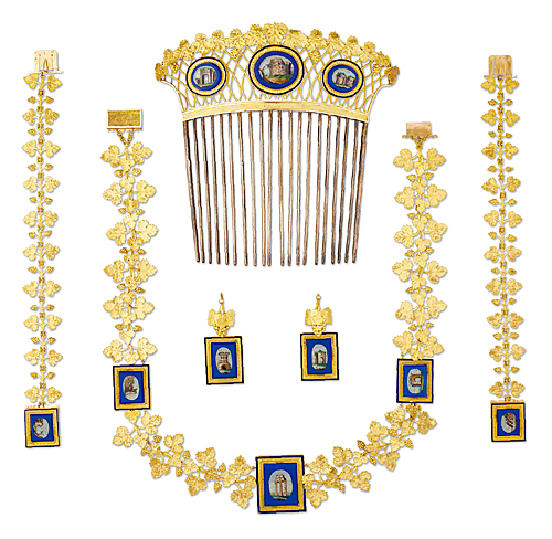 フランソワ＝ルニョー・ニト 「ミクロモザイクの施された、皇妃マリー＝ルイーズの日中用パリュール」1810年 ゴールド、青の溶融ガラスで縁取られたミクロモザイク　ルーヴル美術館、パリ 
